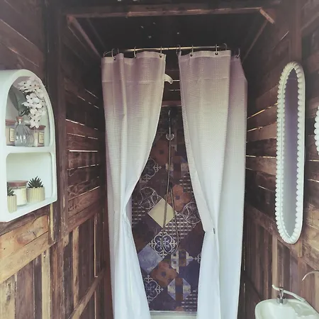Tente Avec Jacuzzi Privatif Luxury tent Lapalisse